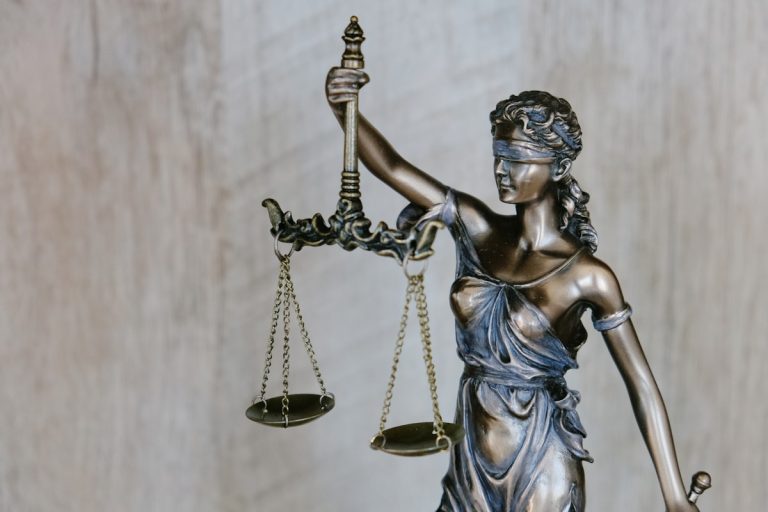 Martillo de juez - jurisprudencia TJUE tribunal supremo